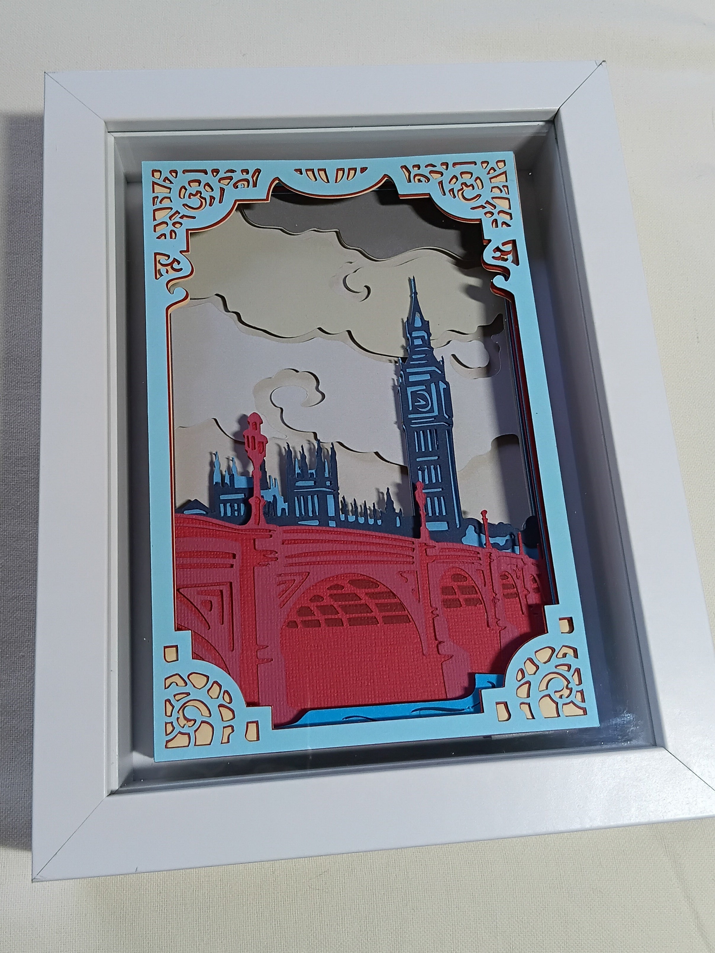 London Shadow Box 20cm ×15cm