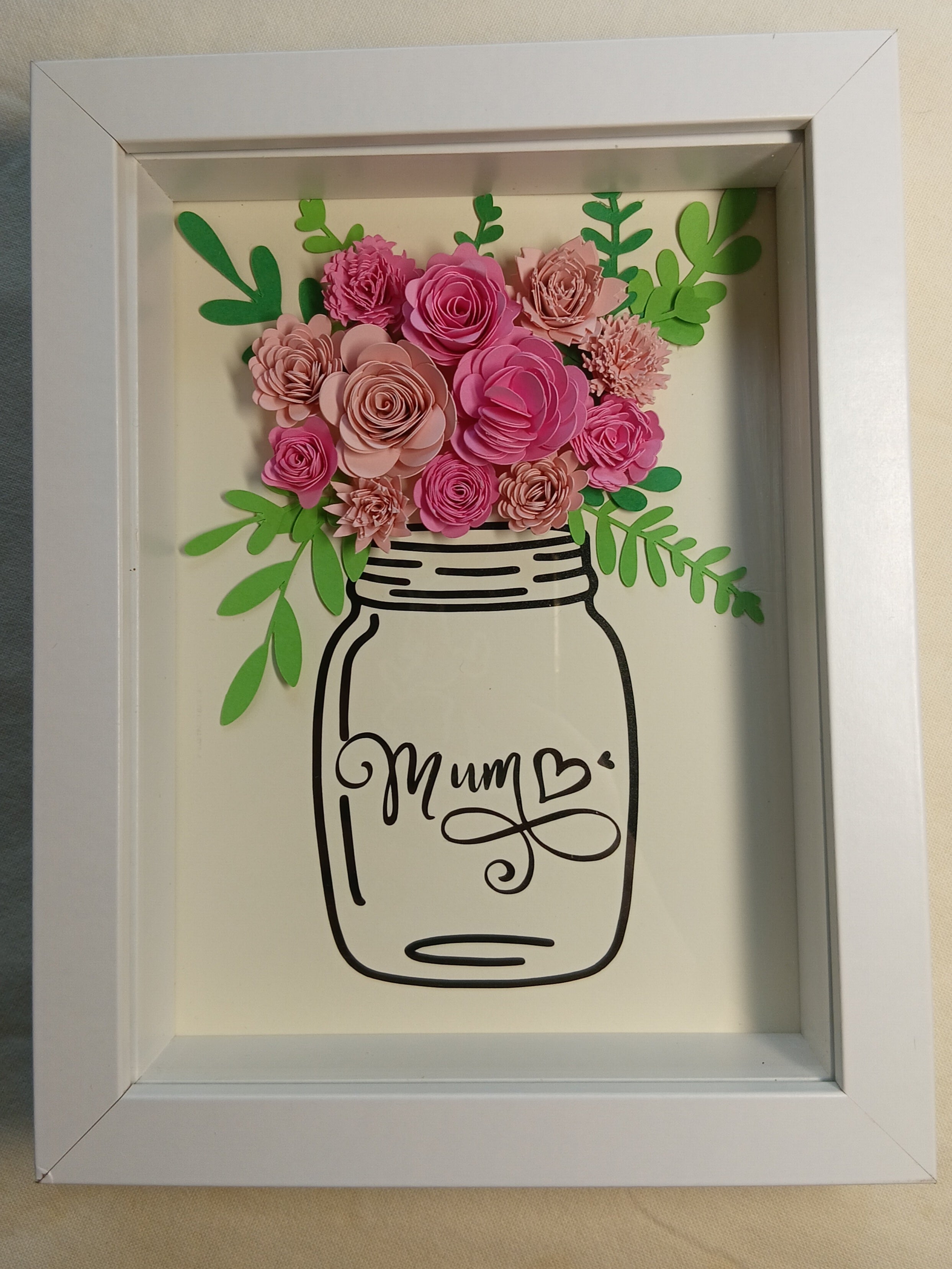 Mum Rolled Flower Shadow Box – 20cm x 15cm