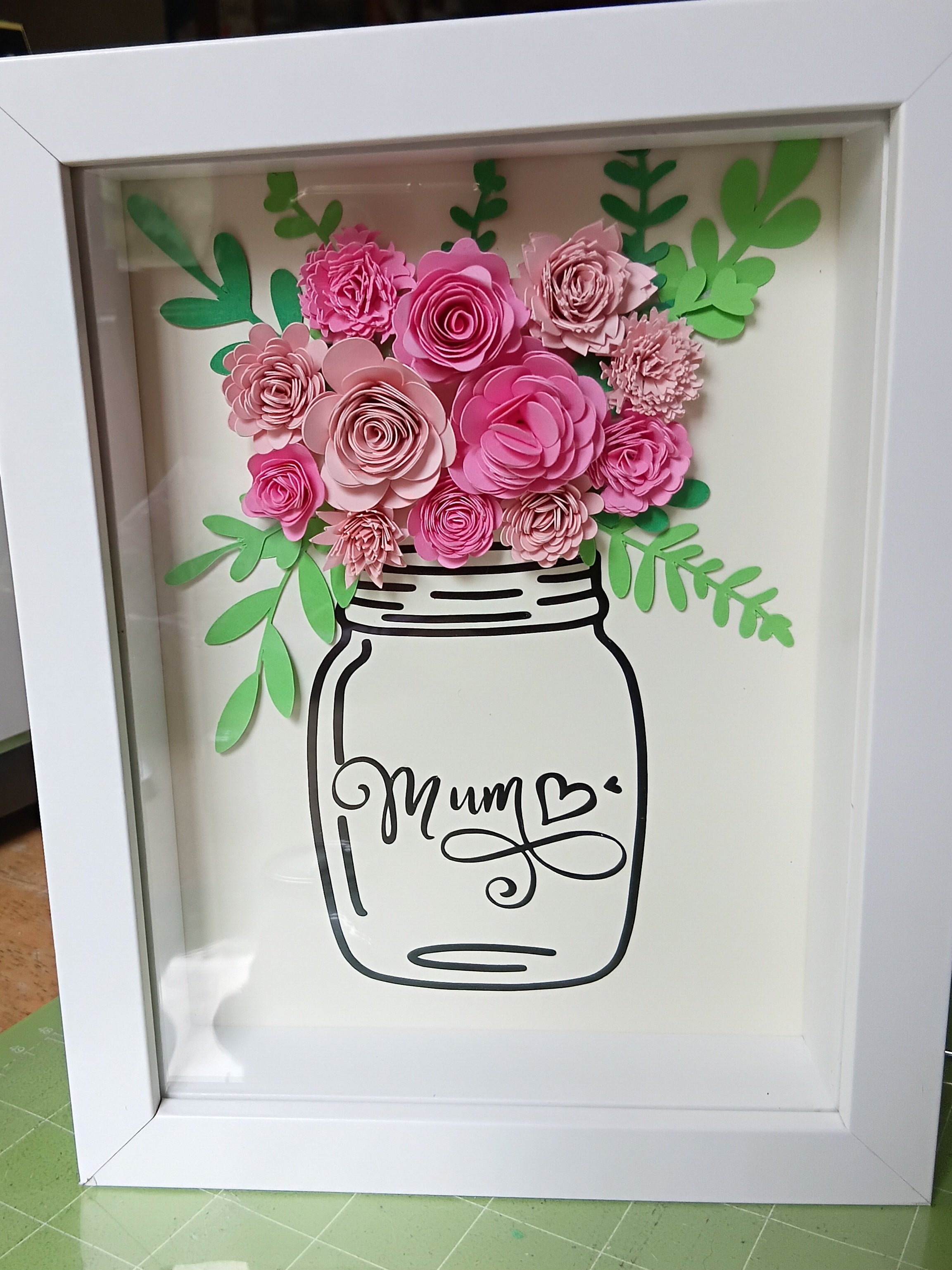 Mum Rolled Flower Shadow Box – 20cm x 15cm